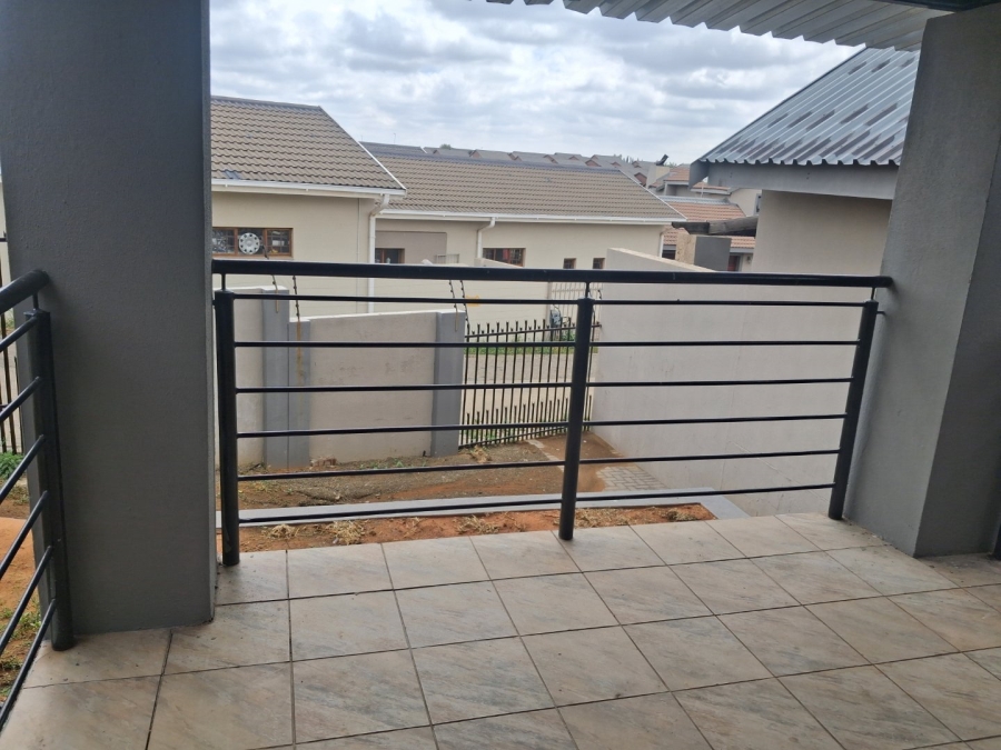 To Let 3 Bedroom Property for Rent in Hillside Free State